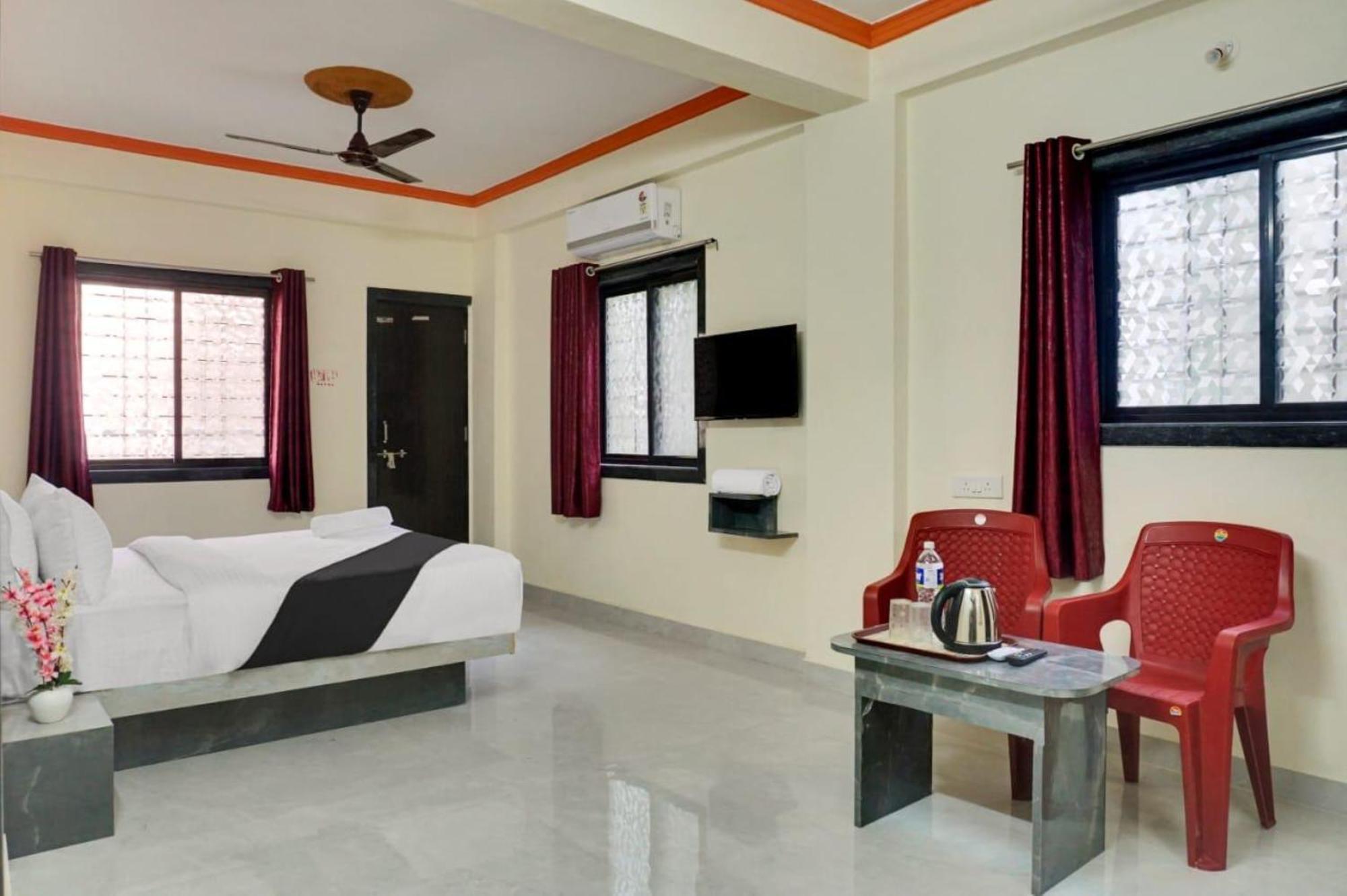 Hotel Paradise-Near Eon It Park Kharadi ปูเน่ ภายนอก รูปภาพ