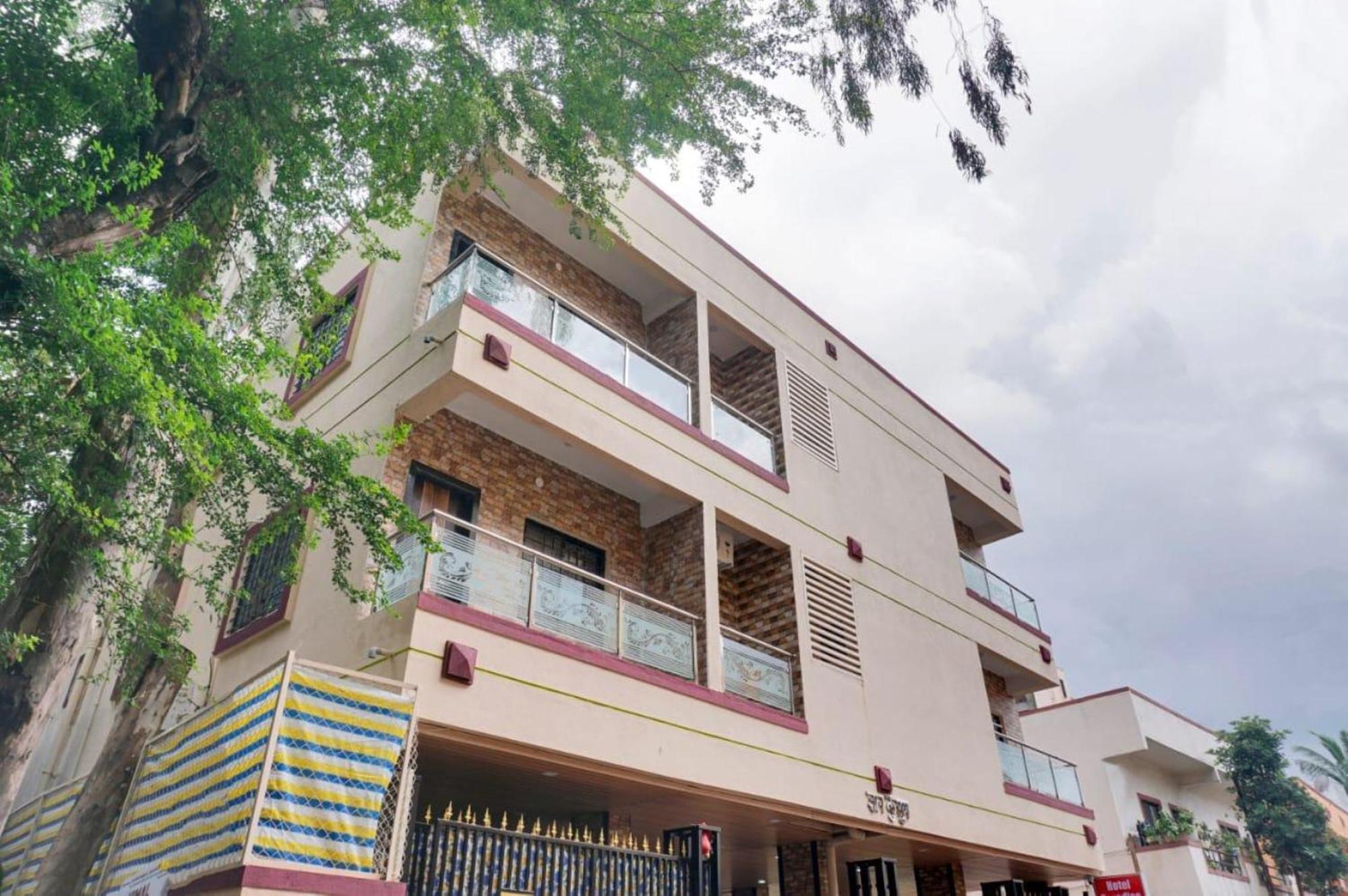 Hotel Paradise-Near Eon It Park Kharadi ปูเน่ ภายนอก รูปภาพ